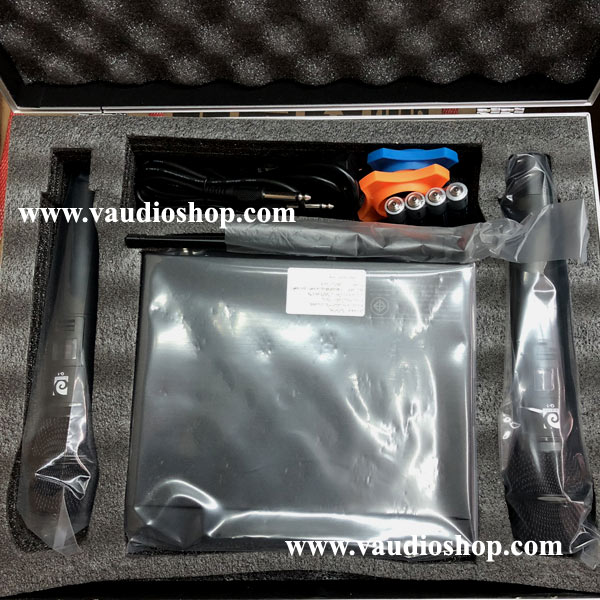 ไมค์ลอยถือคู่ De Acoustics Q-1 ถือคู่ UHF พร้อมกระเป๋าอลูมิเนียมเก็บชุดไมค์ 4