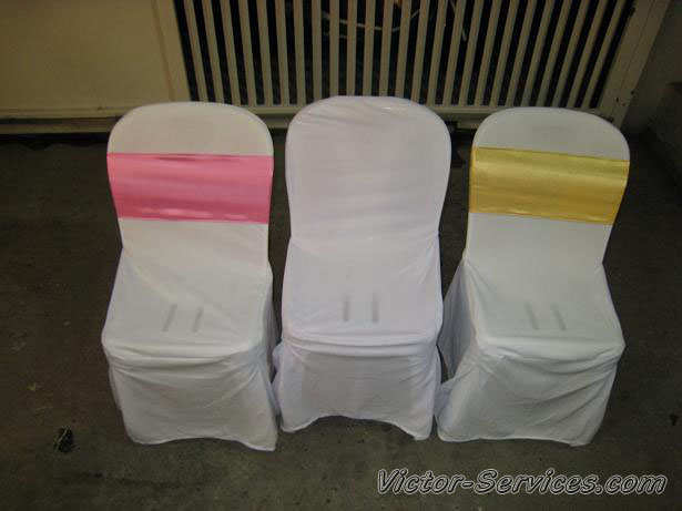 เช่าโต๊ะจีน-เก้าอี้พลาสติก คลุมผ้าสีทอง 2