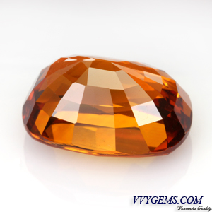 บุษราคัม (Yellow Sapphire) 8.27 กะรัต รูปไข่ สวย ไฟดี 2