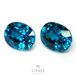 [BGL Certified]คู่ต่างหูเพทาย (Blue Zircon) น้ำหนักรวม 17.20 ct ฟ้าเข้มสวย IF 1