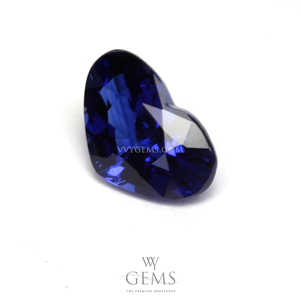 ไพลิน(Blue Sapphire) 1.11 กะรัต รูปหัวใจ สีน้ำเงินเข้ม 1