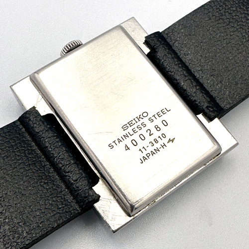 SEIKO Vintage 11-3810 ระบบไขลาน ใส่ได้ทั้งชาย-หญิง ขนาดตัวเรือน 30x25 mm. (Pre-owned) 5
