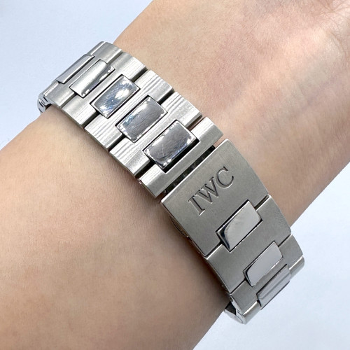 IWC GST Quartz Chronograph Date Unisex Size 36 mm. (Pre-owned) 8