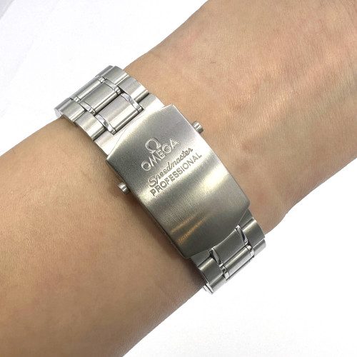 OMEGA Speedmaster Professional Moonwatch 2005 Manual Winding Size 42 mm. (Pre-owned) 8