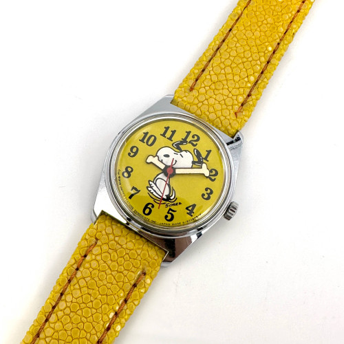 CITIZEN Snoopy Hand-Wound 4-230515E Manual Winding Size 30 mm. (Pre-owned) 1