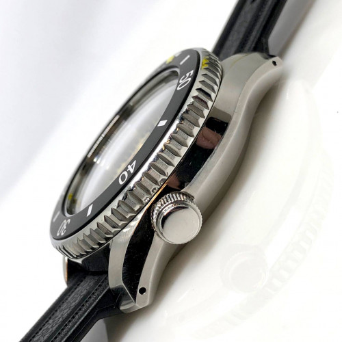 TH-REGATTA Professional 300m Limited 101/111 Automatic Date Size 44 mm. (Pre-owned) 2