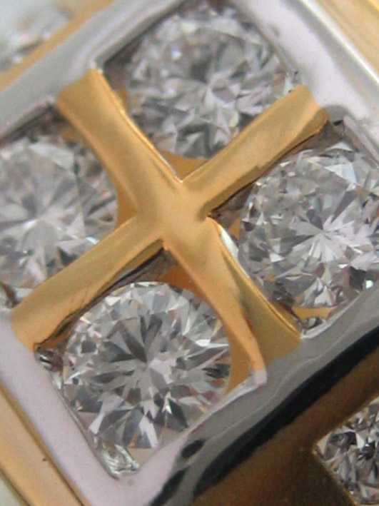 แหวนทองคำประดับเพชรแท้เม็ดหลักขนาด 0.10x4 กะรัต เม็ดรองขนาด 0.025x8 กะรัต น้ำขาว 96 เบลเยี่ยมคัตไฟดี 1