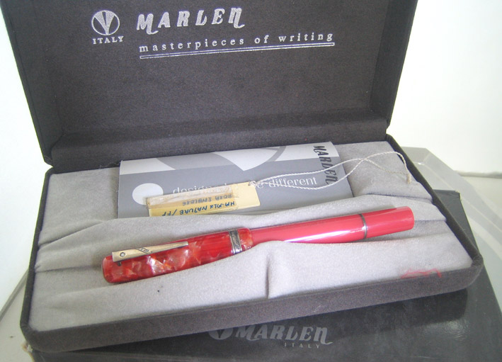 ปากกา collection MARLEN master pieces รุ่น nature rosa ingrese ปากหมึกซึม 18k (750)  ตัวด้ามอครีลิคล 1