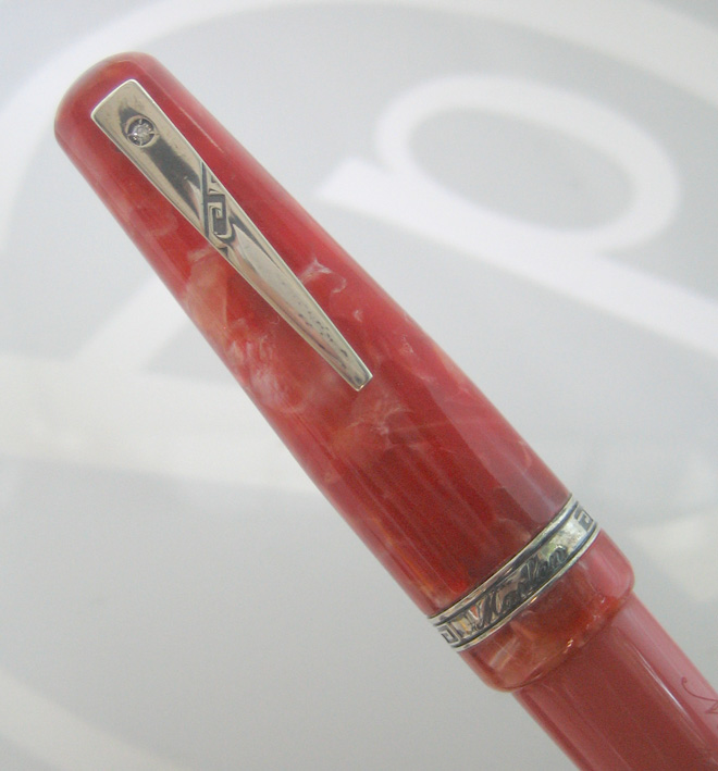 ปากกา collection MARLEN master pieces รุ่น nature rosa ingrese ปากหมึกซึม 18k (750)  ตัวด้ามอครีลิคล 3
