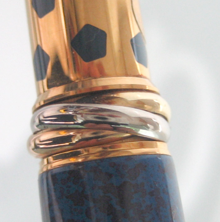 ปากกาหมึกซึม Cartier panthere laq blue fontain classic  for man, lady ปากเป็นทอง 18k (750) size F ตั 10