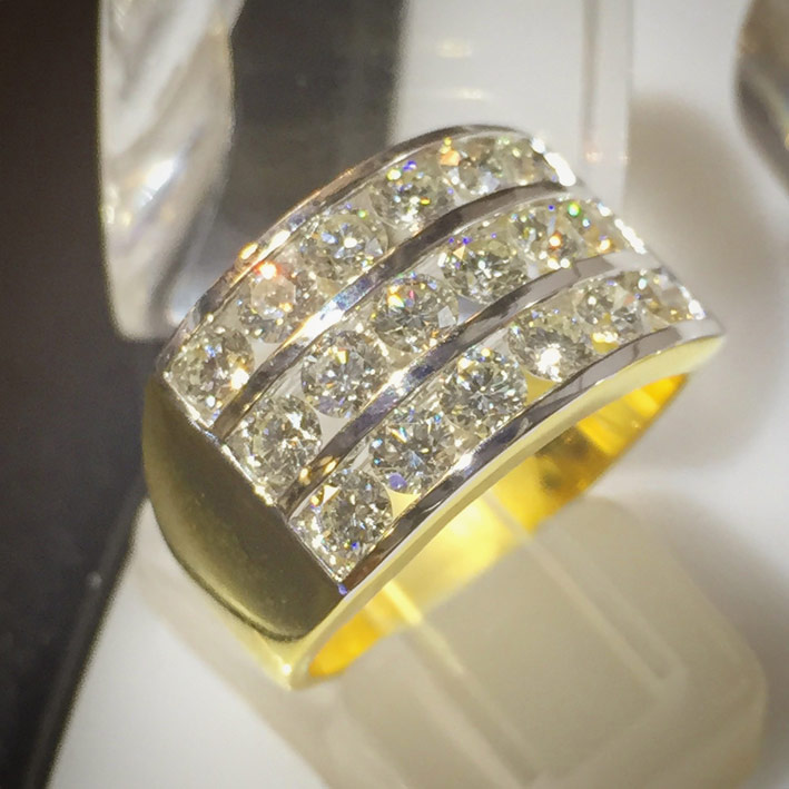 แหวนทองคำประดับเพชรแท้ขนาด 0.12x18 กะรัต เบลเยี่ยมคัตไฟดีไม่มีตำหนิ น้ำขาว 97 ตัวเรือนทอง 90 น้ำหนั