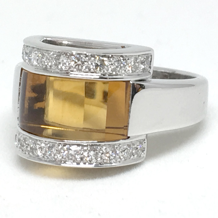แหวนทองขาวฝังเพชรแท้รวมน้ำหนัก 0.50 กะรัต ประดับพลอยเหลืองซิทรีน ตัวเรือน white gold 18k (750) น้ำหน