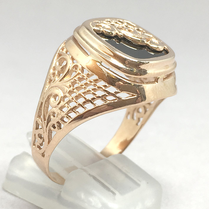 แหวนทองชาย Dandy 9k ฉลุลาย ประดำหินนิลดำ ตัวเรือนทอง Pink gold 375 น้ำหนักทองช่างรวม 7.3 กรัม ขนาดวง 2