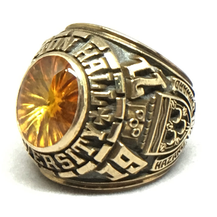 แหวนทอง USA SEATON HALL UNIVER CITY 1971 ประดับพลอยเหลือง ตัวเรือนทอง 10k yellow gold น้ำหนักทองรวม
