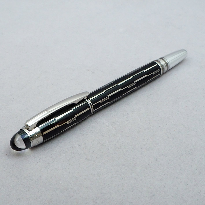 ปากกาหมึกซึม Montblanc StarWalker Black Mystery Roller ball ตัวด้ามอครีลิคดำฝังลายเส้น ระบบเปิดปลอกเ