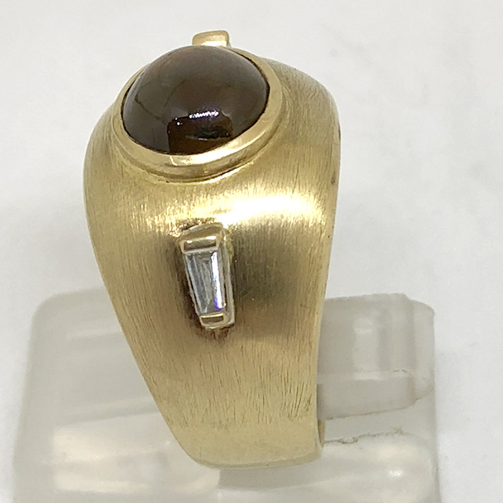 แหวนทองคำฝังเพชรแท้เหลี่ยมบาร์เก็ต ขนาด 0.10x2 กะรัต ฝังเพชรตาแมวทรงกลมขนาดเส้นผ่าศุนย์กลาง 0.8mm ตั 1