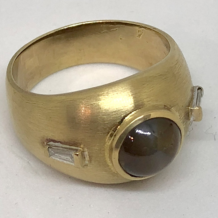 แหวนทองคำฝังเพชรแท้เหลี่ยมบาร์เก็ต ขนาด 0.10x2 กะรัต ฝังเพชรตาแมวทรงกลมขนาดเส้นผ่าศุนย์กลาง 0.8mm ตั 3
