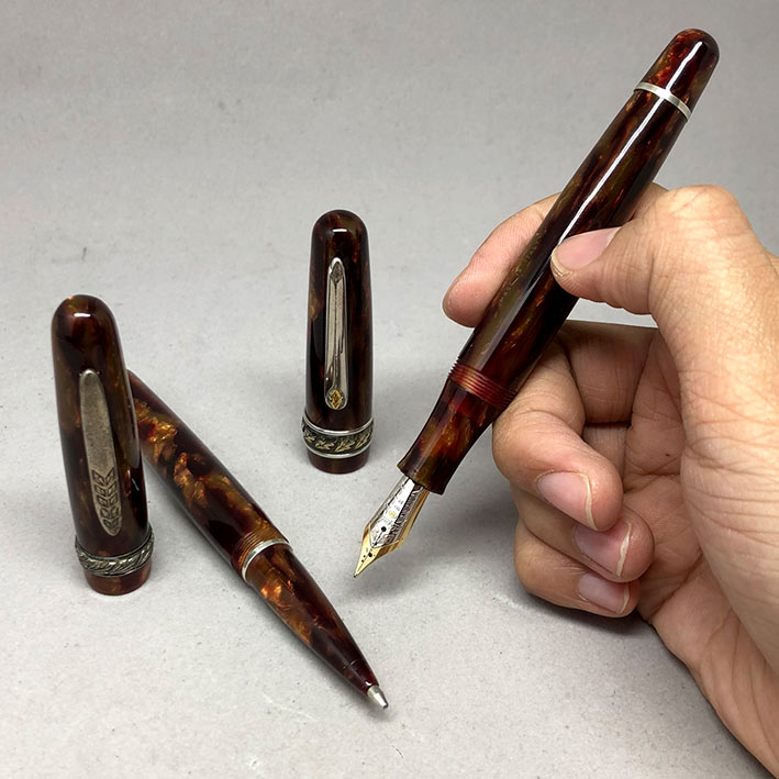 คู่ปากกาหมึกซึม และหมึกเคมี STIPULA Etruria Volterra Spacial Edition ด้ามหมึกซึมลายเส้นขนาด ปลากปากเ 2