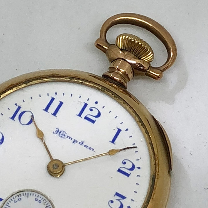 นาฬิกาพกไขลาน HAMPDEN pocket watch 1900 ขนาดตัวเรือน 32 mm หน้าปัดกระเบื้องขาวพิมพ์โรมันดำ เดินเวลา 1