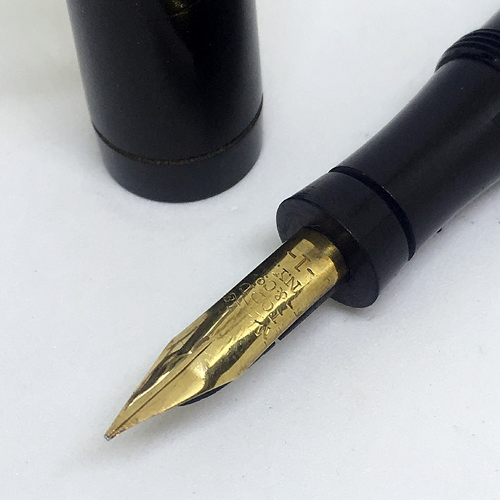 ปากกาหมึกซืมพร้อมดินสอ MADDIE TODD  CO N.Y ปี 1900 ปลากปากทองขนาดลายเส้นเบอร์ 1 ตัวด้ามแบกกาไลท์ ดี 3