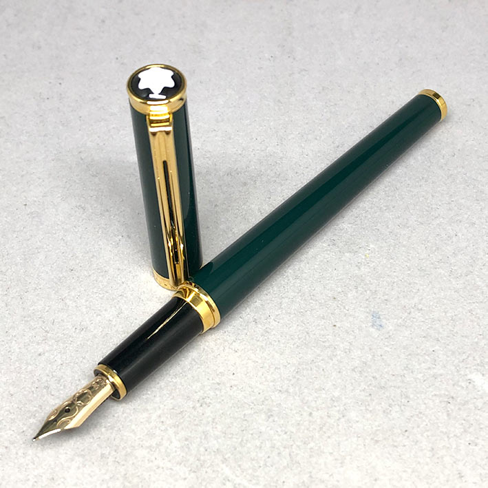 ปากกา Montblanc Classic Fountain Pen ตัวด้ามอครีลิคเขียวเข้มหัวเป็ด ระบบเติมหมึกแบบใหม่ ชุดเหน็บเครื