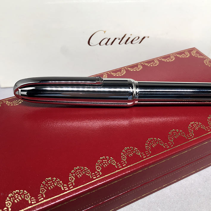 ปากกาหมึกซึม CARTIER Stylo Plume Limited 1808/1847 ปากทองขาว 18k (750) ตัวด้ามและชุดเหน็บเคลือบแพ็ตต 1