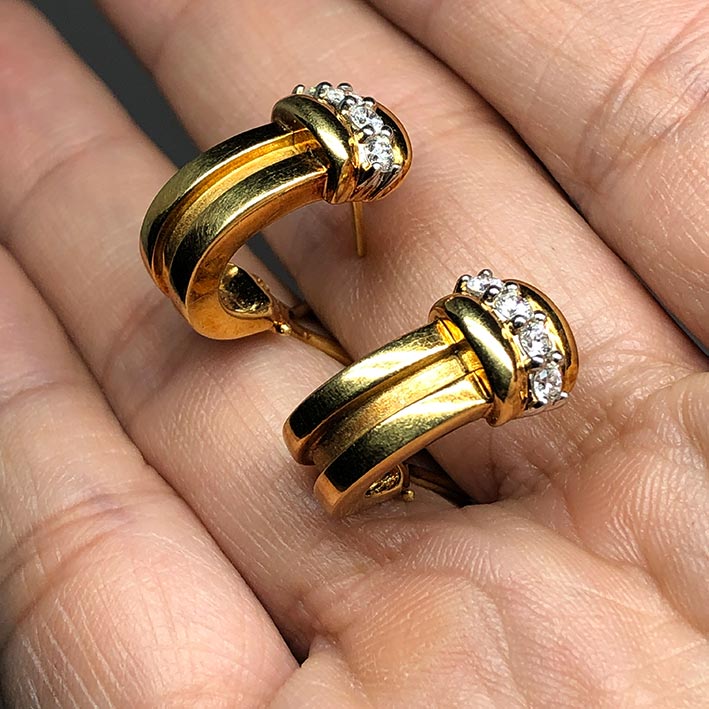 ต่างหู TIFFANY 1995 Diamond ประดับเพชร 8 เม็ด รวม 0.48 กะรัต ตัวเรือน18k Yellow gold ระบบหนีบ