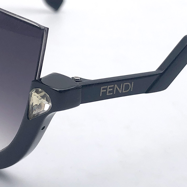 แว่นกันแดด FENDI FF0138/S Made In Italy สำหรับสตรี ขนาด 52-19-140 3