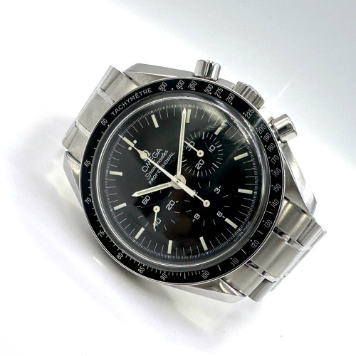 OMEGA Speedmaster Professional Moonwatch 2005 Manual Winding Size 42 mm. (Pre-owned)