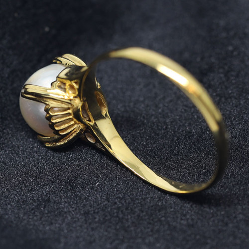 แหวนทองคำประดับมุกแท้ทรงกลมขนาด 0.8mm ตัวเรือนทอง 18k 2