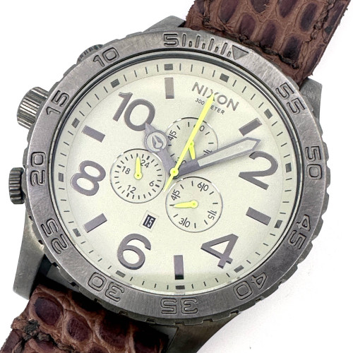 NIXON The 51-30 Chrono Leather 300m Quartz Date Size 51 mm. (Pre-owned) 2