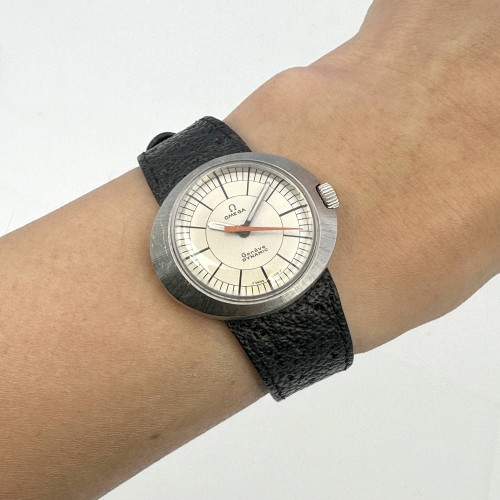 OMEGA Geneve Dynamic 1970s Manual Winding Unisex Size 30 mm. (Pre-owned) 9
