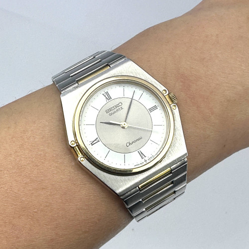 SEIKO Chronos 9021-6060 Year 1980s Quartz Size 31.5 mm. (Pre-owned) 7