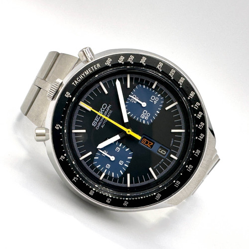 SEIKO Bullhead 6138-0040 Black 1977 Automatic Chronograph Size 46x43 mm. (Pre-owned)
