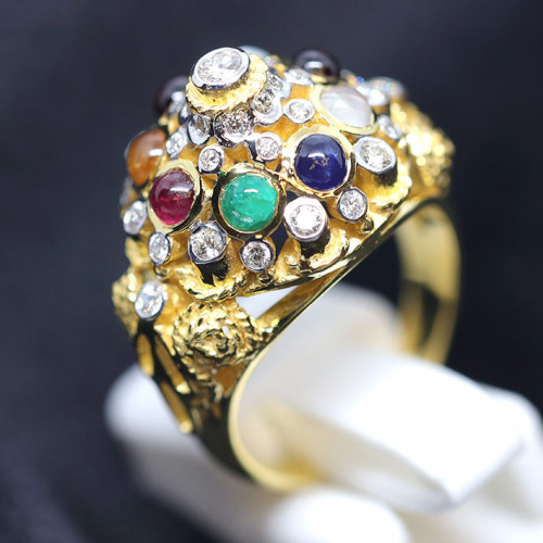 แหวนทองคำรูปทรงไทยนพเก้า ประดับอัญมณีแท้ 9 ชนิด ฝังเพชรแท้ 35 เม็ด รวมน้ำหนัก 0.52 กะรัต 1