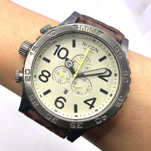 NIXON The 51-30 Chrono Leather 300m Quartz Date Size 51 mm. (Pre-owned)