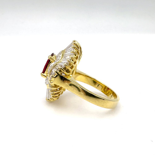 Gold ring with 36 Baguette diamonds, total weight 3.6 ct and 16 Kesorn diamonds, total weight 0.56 c 2