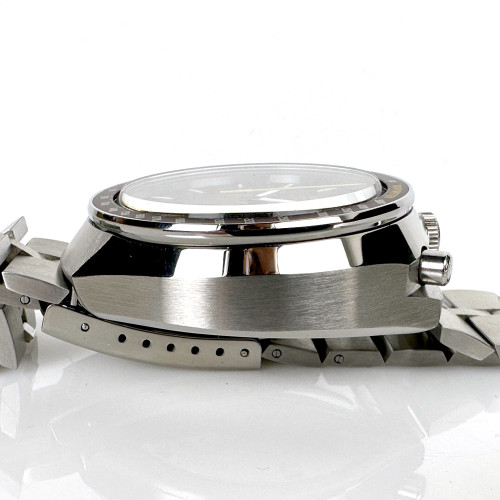 SEIKO Bullhead 6138-0040 มดแดง ปี 1977 Automatic Chronograph ขนาดตัวเรือน 46x43 mm. 4