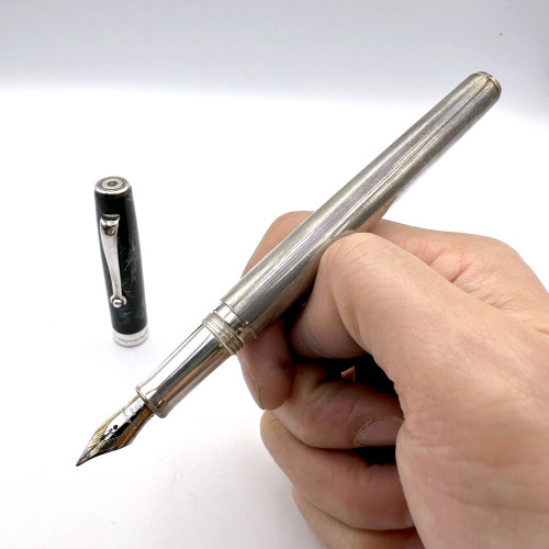 โปรดรอรายละเอียดของสินค้า