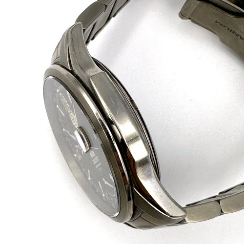 ORIENT The 60th Anniversary Celebrations of His Majesty's Limited 1573/6000 Auto Date Size 41 mm. 3