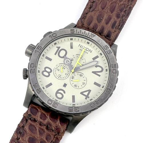 NIXON The 51-30 Chrono Leather 300m Quartz Date Size 51 mm. (Pre-owned) 1