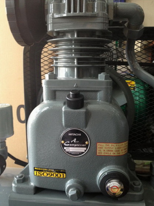 Hitachi รุ่น 1.5P-9.5VL5A ปั๊มลม เครื่องอัดลม 1
